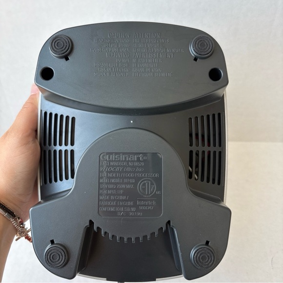 Cuisinart VELOCITY Ultra Trio 1 HP Blender Motor BFP-650 Base only Tested - Picture 10 of 10